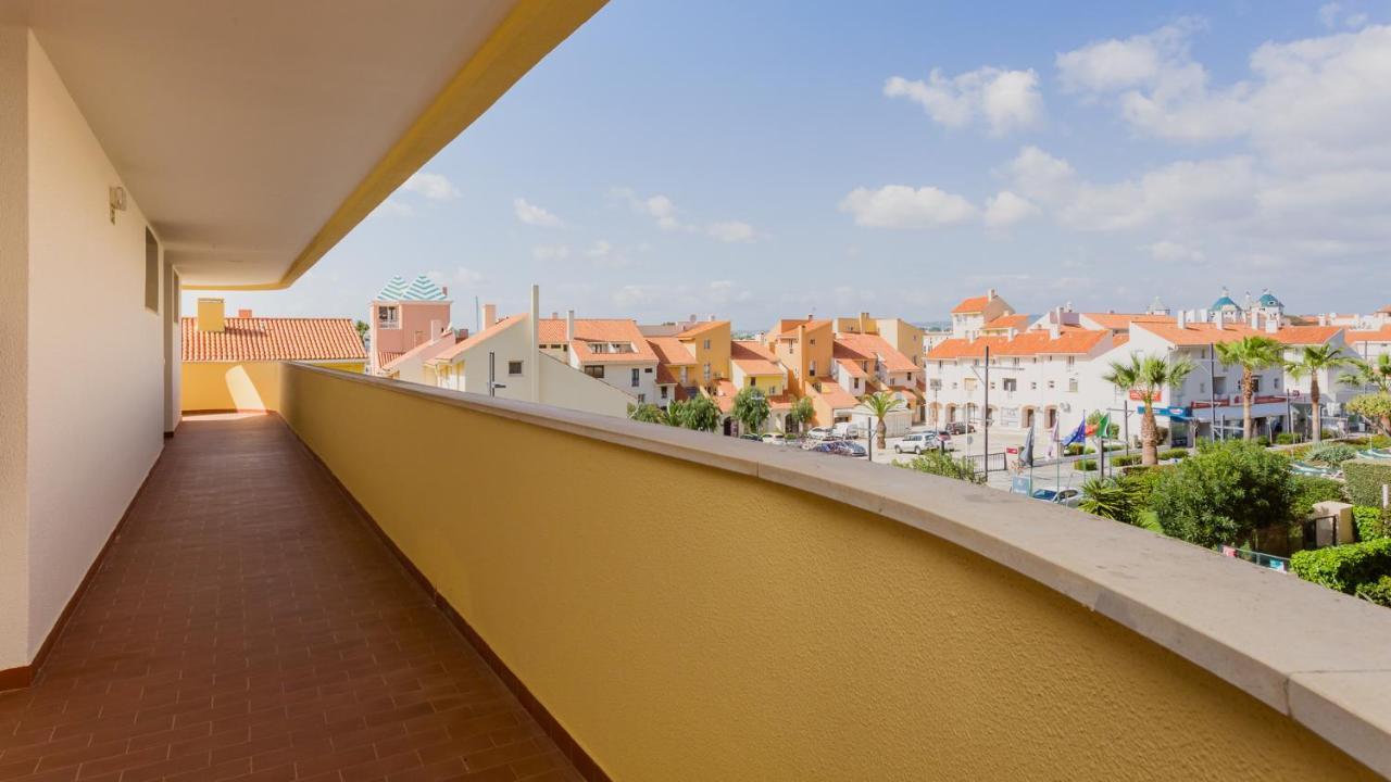 Marina 2Bdr Apartment With Balcony & Pool - 5Min From Beach By Lovelystay Quarteira Exterior foto